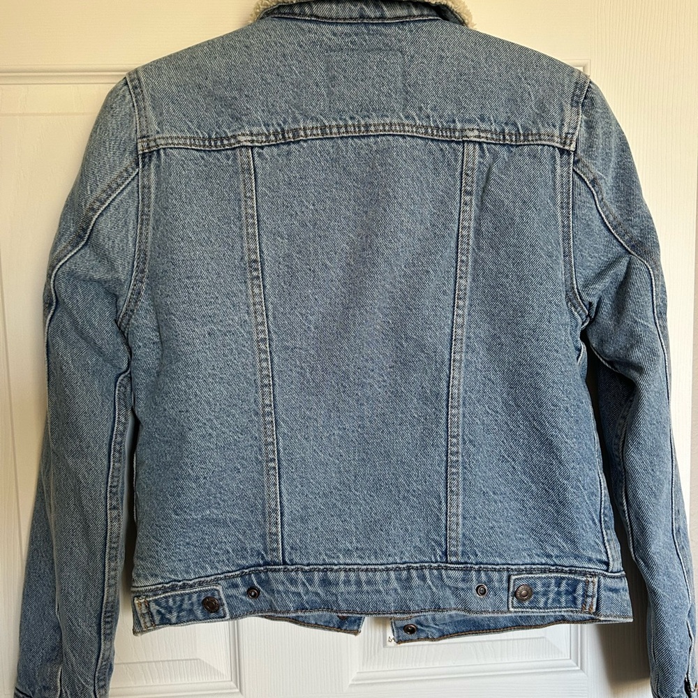 Levi's Cream Sherpa Lined Denim Jacket - Picture 3 of 3